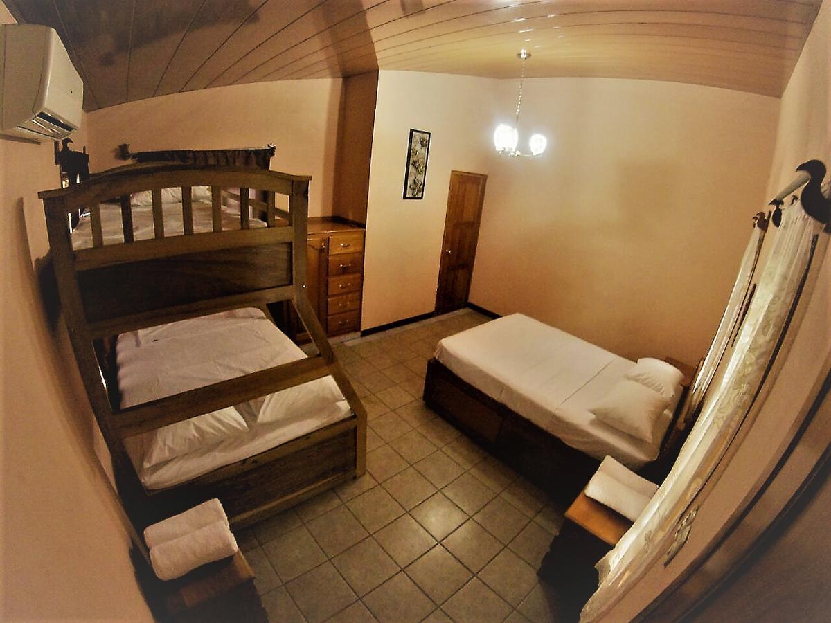 Hotel Congos Mérida Екстериор снимка