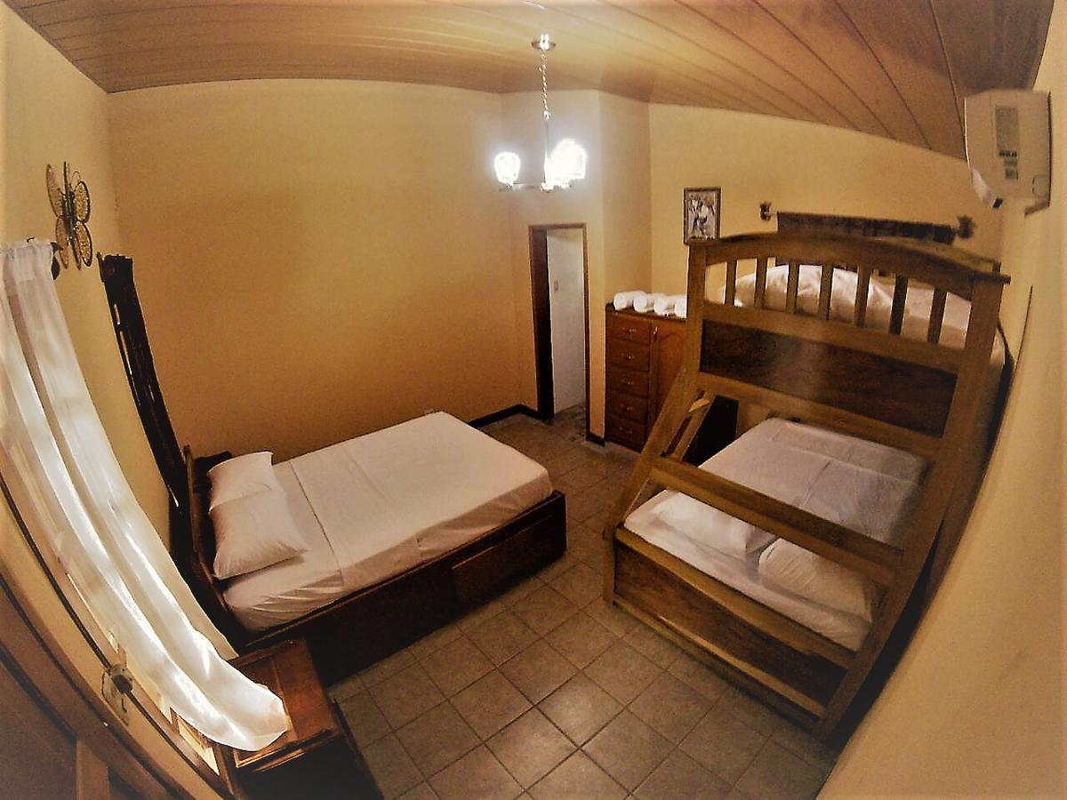 Hotel Congos Mérida Екстериор снимка